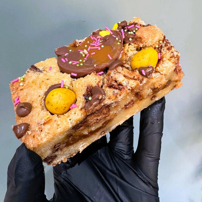 Limited Edition Cadbury's Caramel Egg Blondie