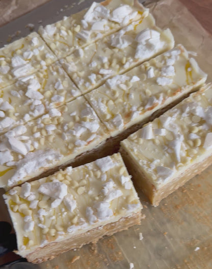 Gluten Free Lemon Meringue Pie Blondie