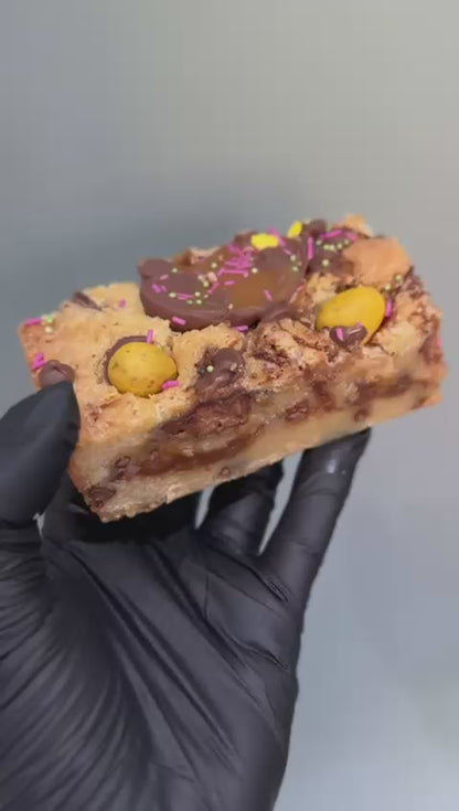 Limited Edition Cadbury's Caramel Egg Blondie